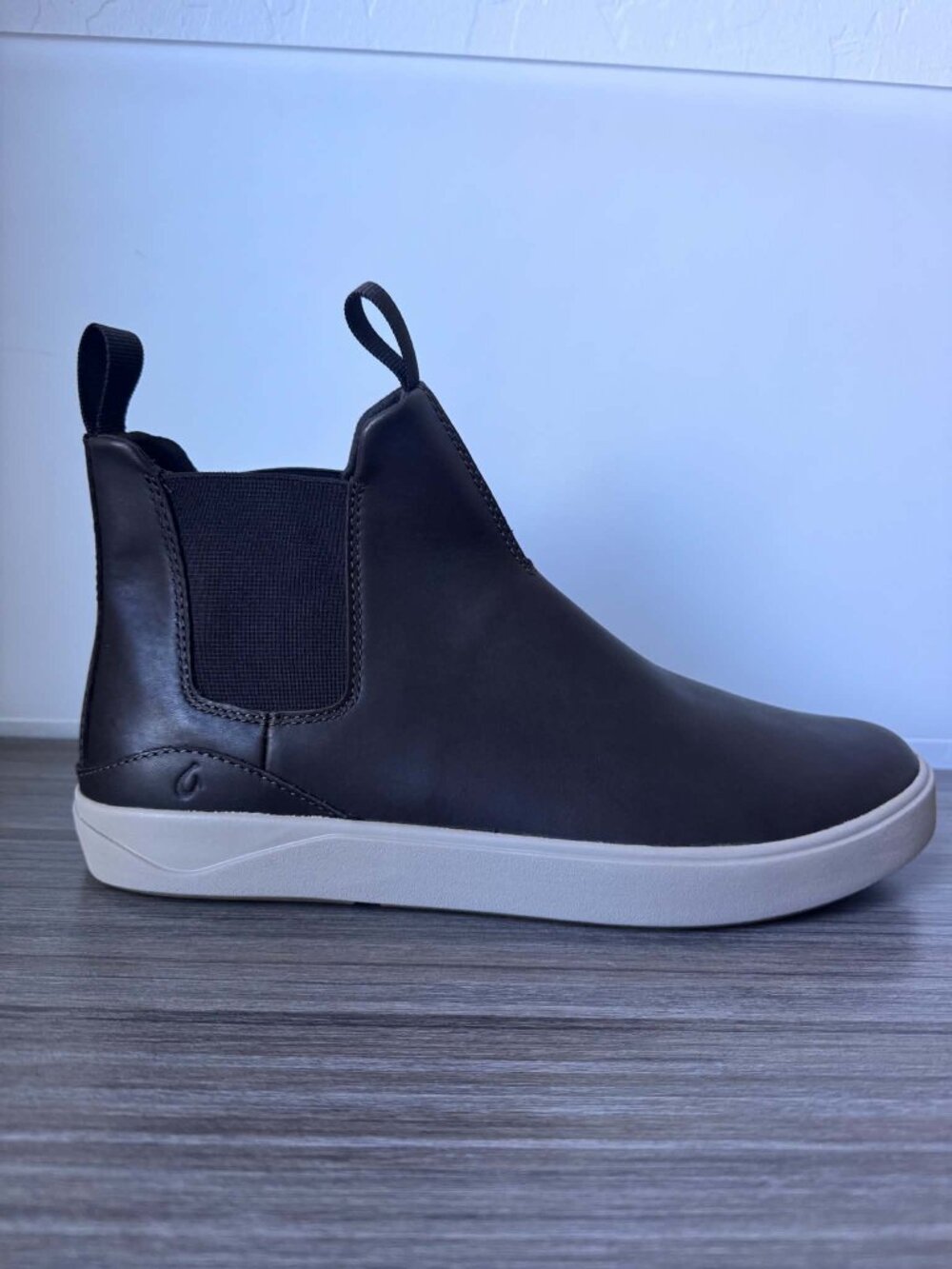 OluKai Men's Lae ahi Mid Chelsea Boots in Dark Java Brown $150 - Picture 5 of 16